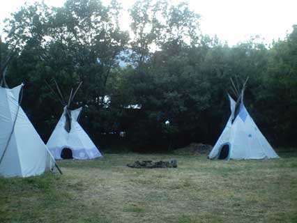campamento tipis